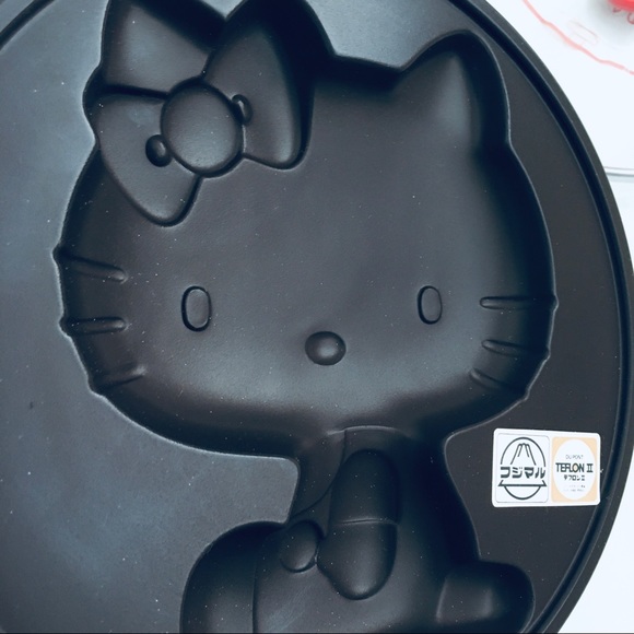 New in Box Vintage Sanrio Hello Kitty Pan Mold ‘83 - Picture 5 of 12